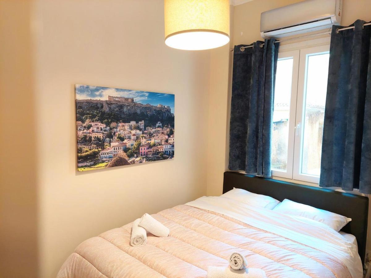 Grand Apartment In Parliament Square Athén Kültér fotó